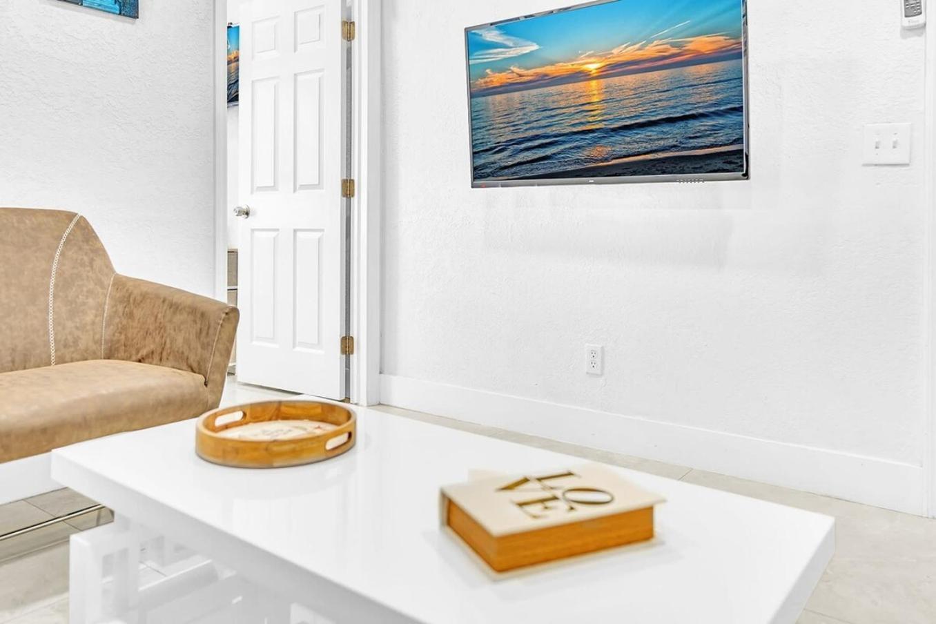 Boutique One Bdrm Close To Aventura Mall & Beach Hallandale Beach Exterior foto